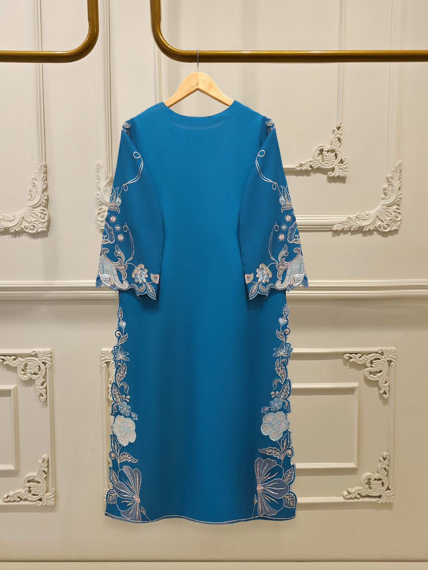Sapphire Blossom 3 Piece - Image 2