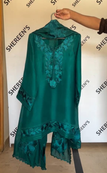 Premium Silk Embroidery Three-Piece Set - Image 2