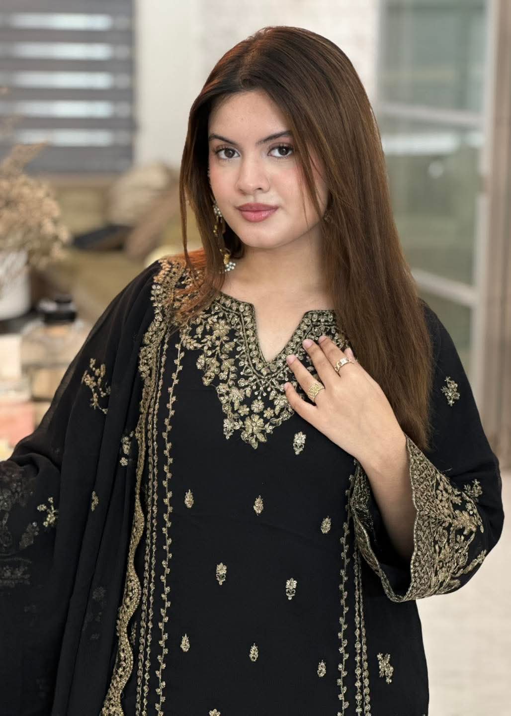 Black Zari Elegance ( SR 28 ) - Image 3