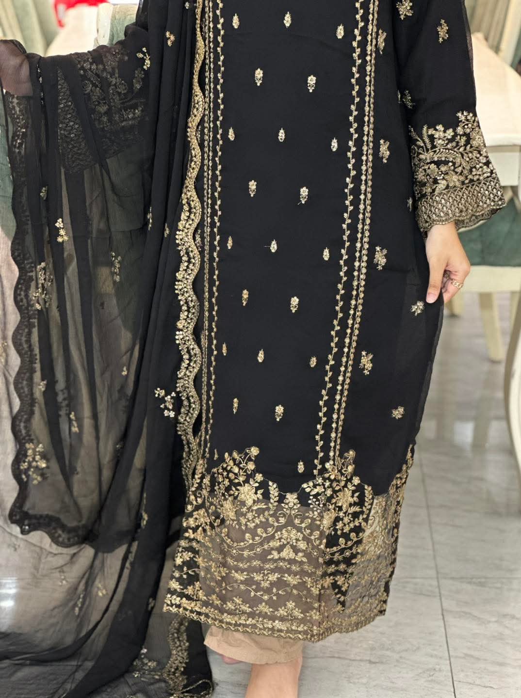 Black Zari Elegance ( SR 28 ) - Image 6